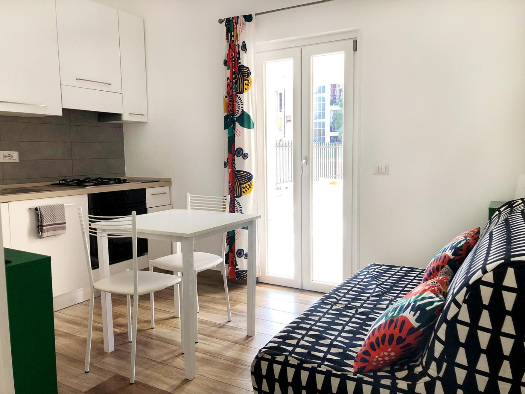 Wonderful Little Gem With A Large Private Terrace! Appartamento Roma